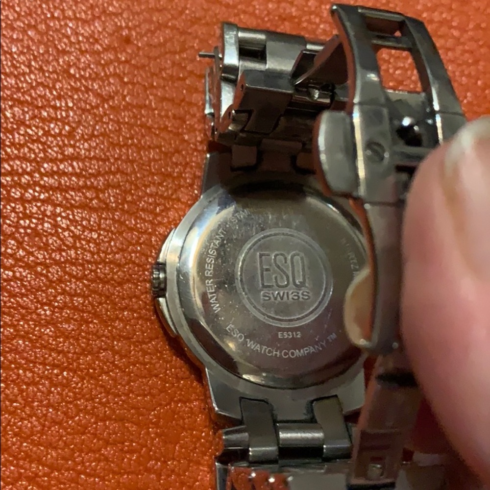 MENS SILVER & BLACK ESQ SWISS WATCH - Picture 5 of 5